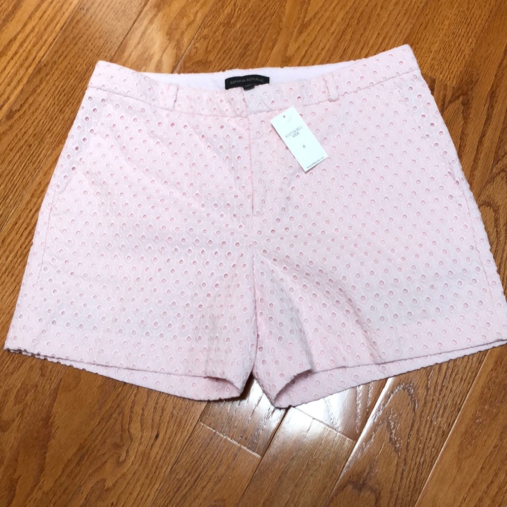 Banana Republic pink eyelet shorts Size 8 NWT